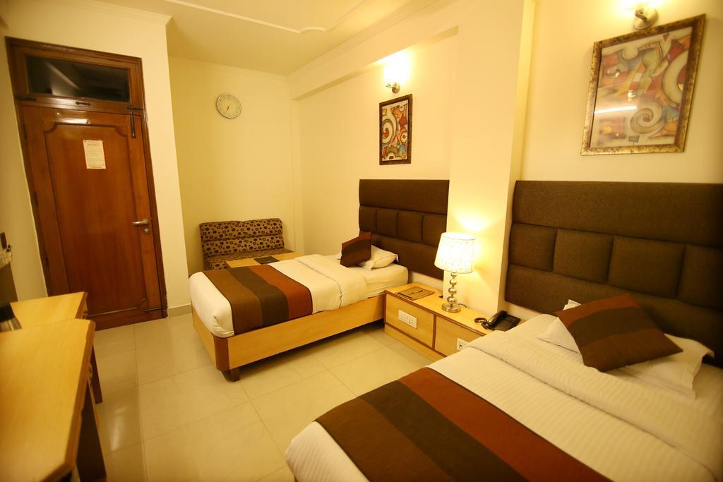 Hotel Parkway Deluxe New Delhi Exterior foto