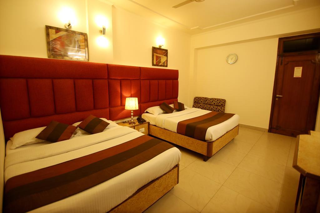 Hotel Parkway Deluxe New Delhi Exterior foto