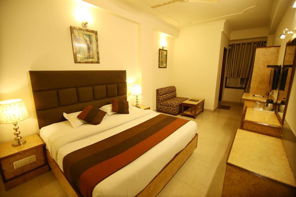 Hotel Parkway Deluxe New Delhi Exterior foto