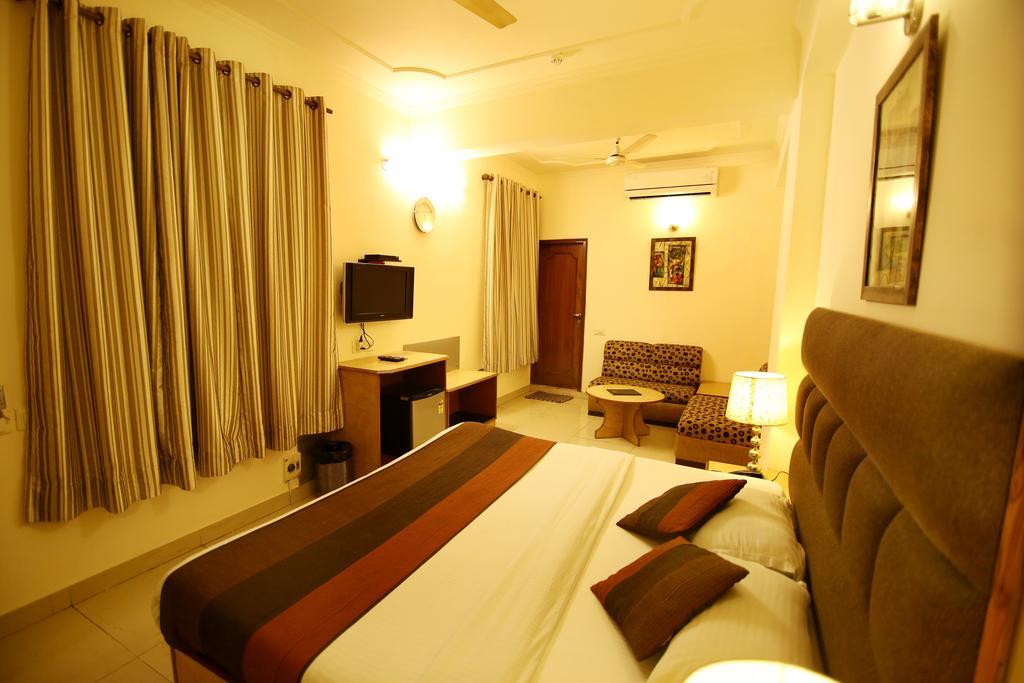 Hotel Parkway Deluxe New Delhi Exterior foto