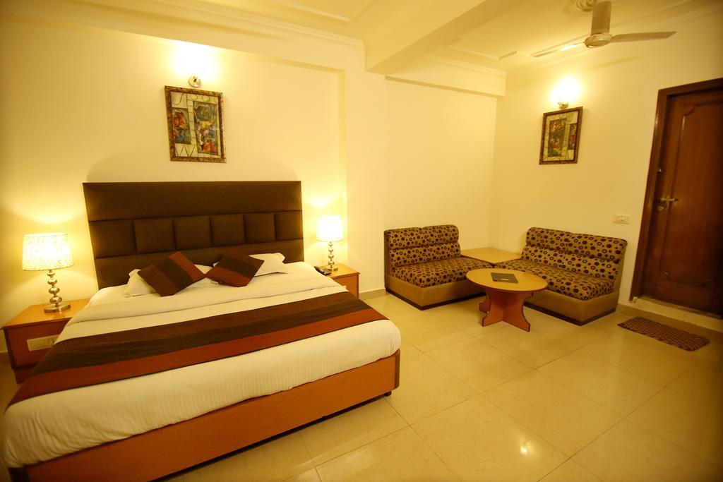 Hotel Parkway Deluxe New Delhi Exterior foto